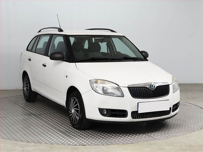 Škoda Fabia (2009) 1.2 12V, po STK, oblíbený vůz - fotografie inzerátu