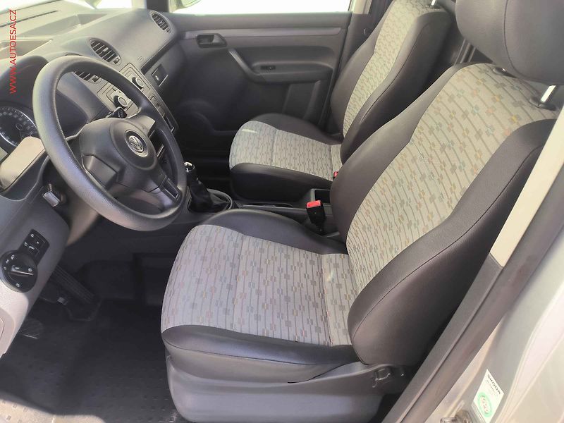 Volkswagen Caddy (2013) 1.6TDi MAXi, AC, +kola - fotka 15 z 19