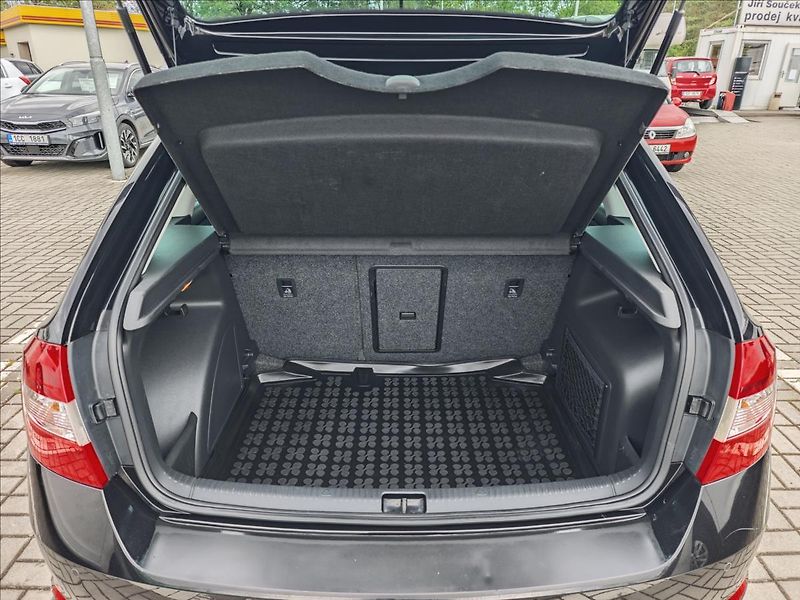 Škoda Rapid 1,6 TDI CR 66kW 7DSG  Spacebac - fotka 12 z 20