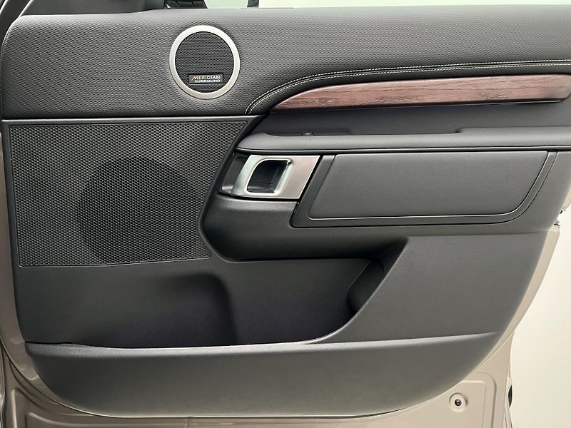 Land Rover Discovery (2026) D350 DYNAMIC HSE AWD REZERVACE - fotka 51 z 55