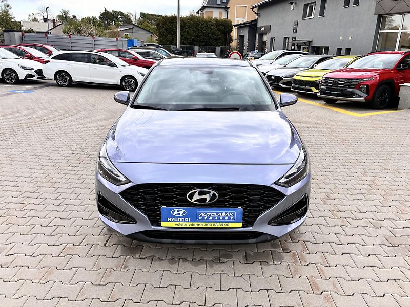 Hyundai i30 HB 1.0T-GDI 74kW DCT STYLE NAV - fotka 2 z 32
