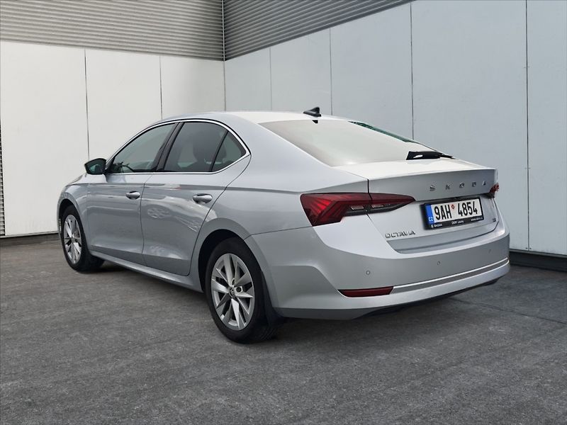 Škoda Octavia 1,5 TSI 110 Style - fotka 5 z 11