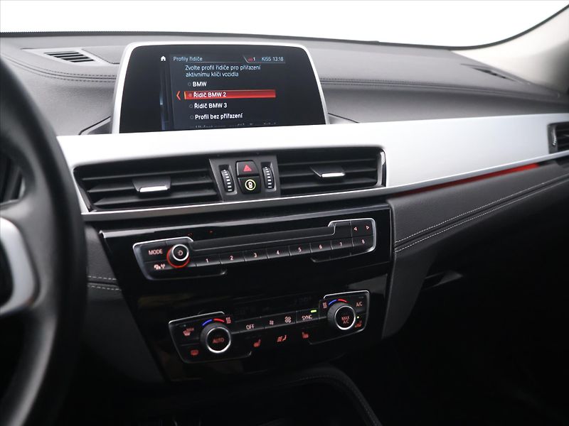 BMW X2 1,5 18i sDrive 103kW Advantage - fotka 15 z 28