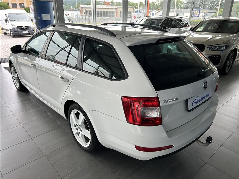 Škoda Octavia 1,6   TDI 77kW,TAŽNÉ,SERVISKA - fotka 4 z 23