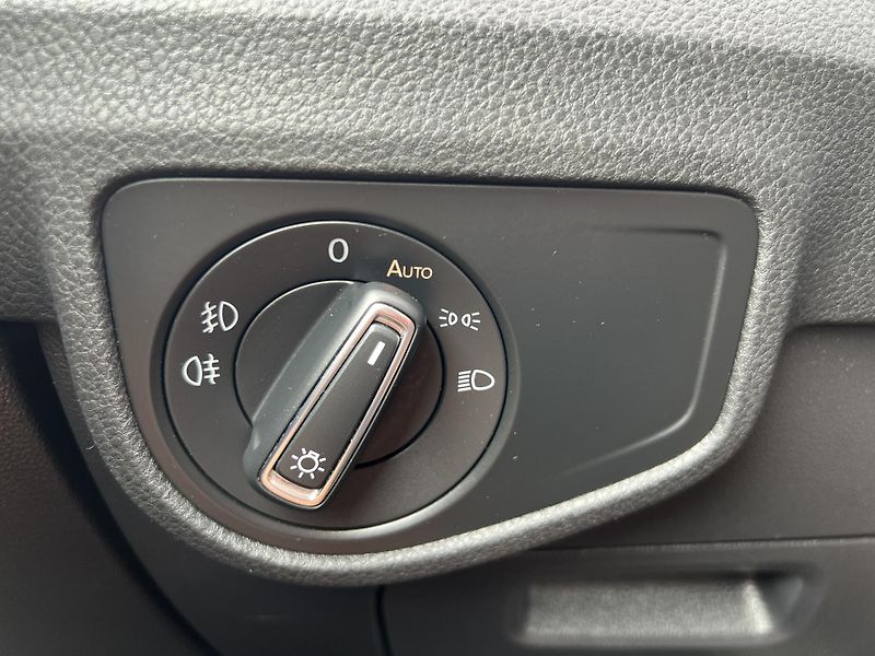 Volkswagen Golf Sportsvan 1.5TSi 96kw KLIMA TAŽNÉ  - fotka 14 z 46