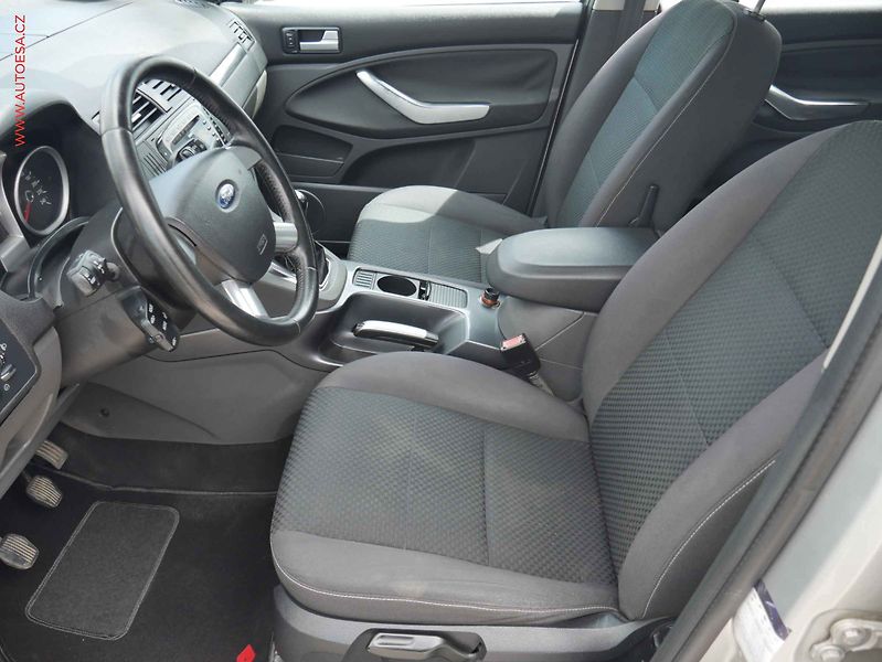 Ford C-MAX (2009) 2.0 i, AC, temp - fotka 9 z 16
