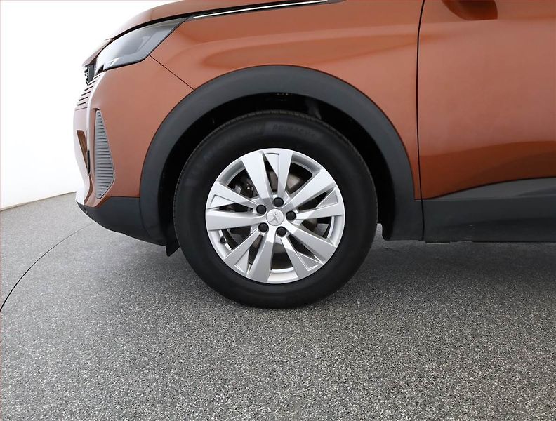 Peugeot 5008 (2021) 1.5 BlueHDi, 7 míst, Tempomat - fotka 18 z 18