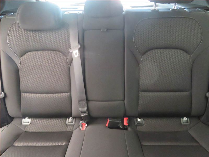 Hyundai i30 (2018) 1.4 CVVT, Serv.kniha, Tempomat - fotka 10 z 17