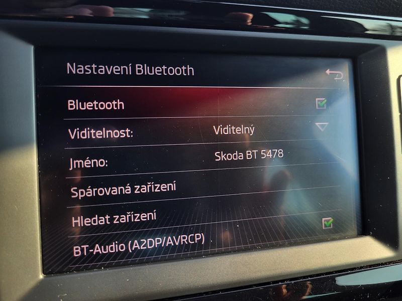 Škoda Karoq 2.0 TDi DSG 4x4 SPORTLINE - fotka 21 z 47