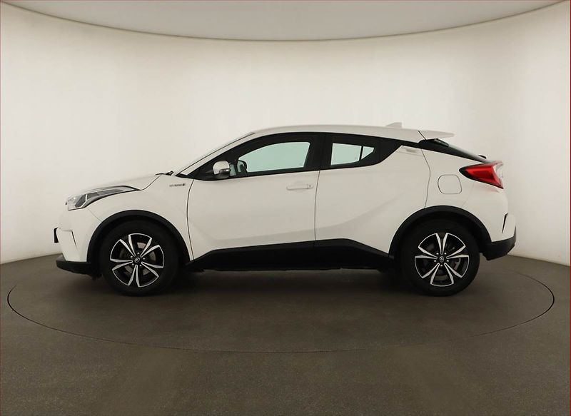 Toyota C-HR (2019) 1.8 Hybrid - fotka 3 z 20