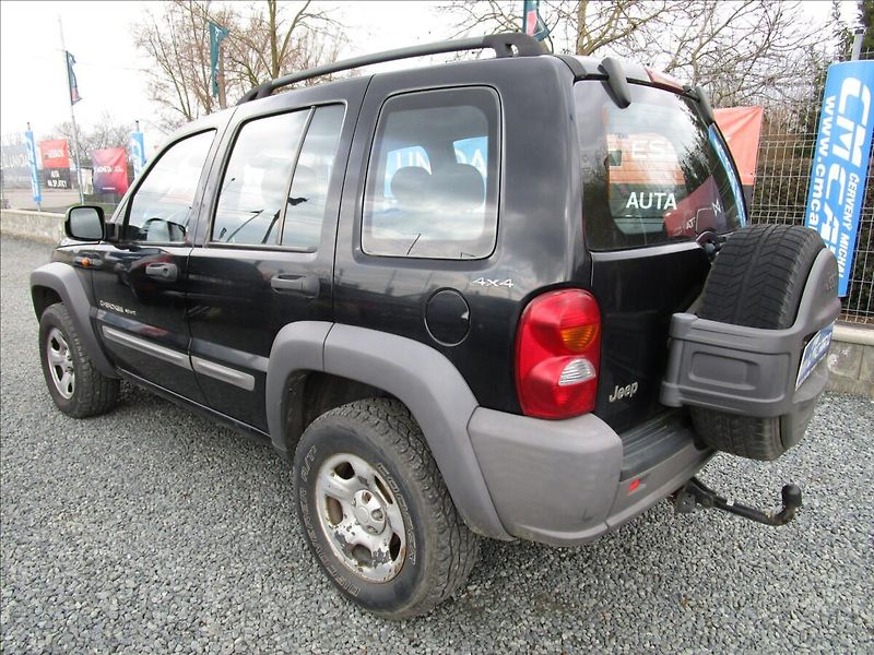 Jeep Cherokee 2.5CRD 4x4, Sport, Klima - fotka 6 z 39