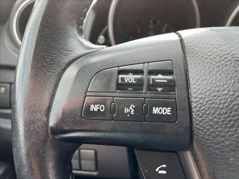 Mazda 5 1,8 i 7.MÍST KLIMA SERVIS - fotka 24 z 41