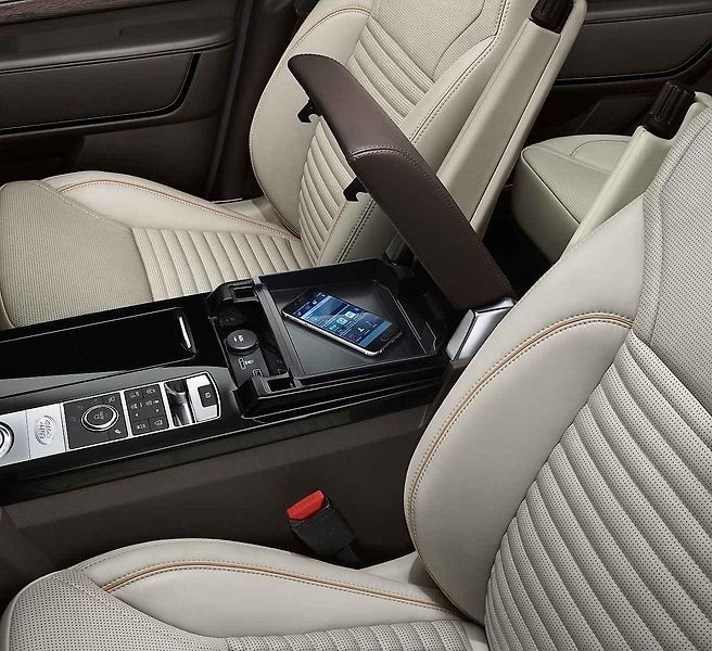 Land Rover Discovery.