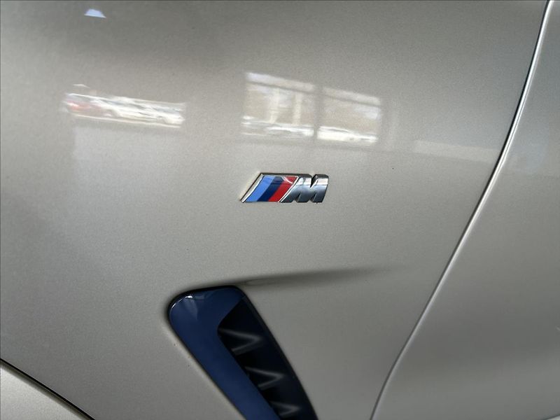 BMW X4 2,0   xDrive,ČR,M-PAKET,SERVIS - fotka 34 z 38