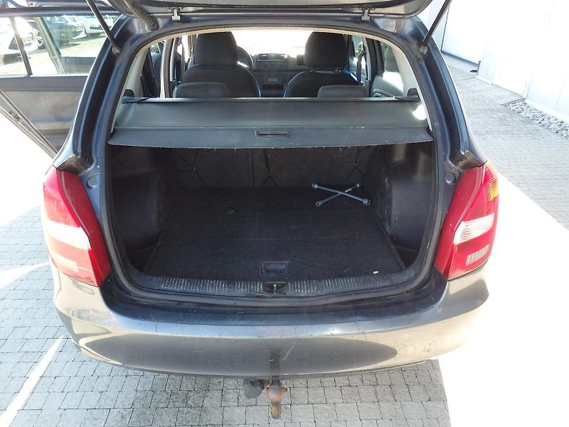 Škoda Fabia 1.2 HTP 51 kW ZÁVĚS - fotka 8 z 14