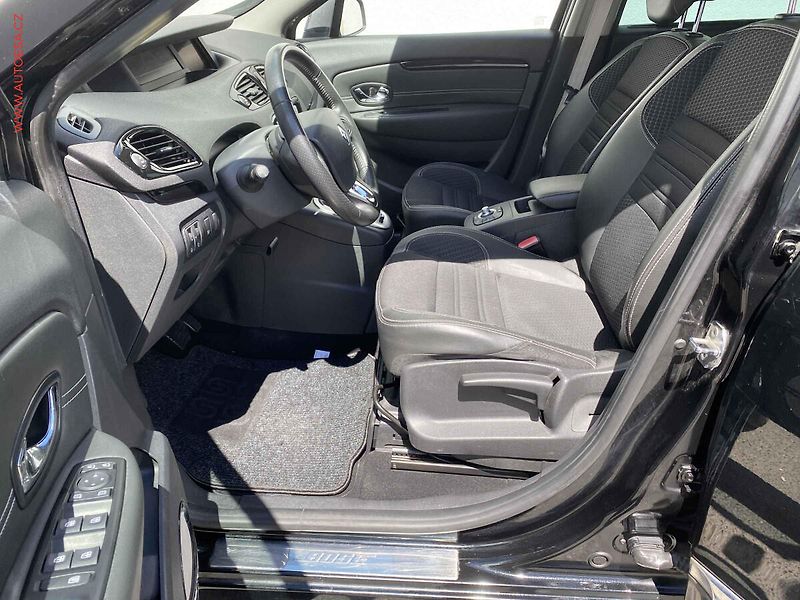Renault Scénic (2016) 1.5dCi, BOSE, AT, kamera - fotka 9 z 17