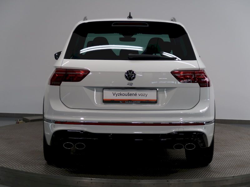 Volkswagen Tiguan (2023) R 2.0TSI 235kW DSG 4x4 - fotka 9 z 38