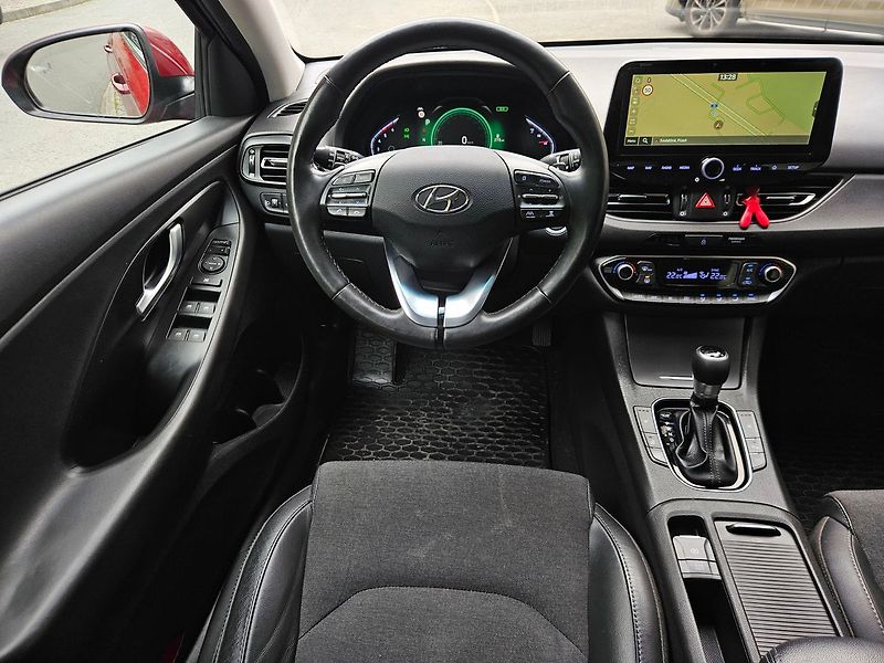 Hyundai i30 1,6 CRDi DCT, Style, 1.maj. - fotka 15 z 42