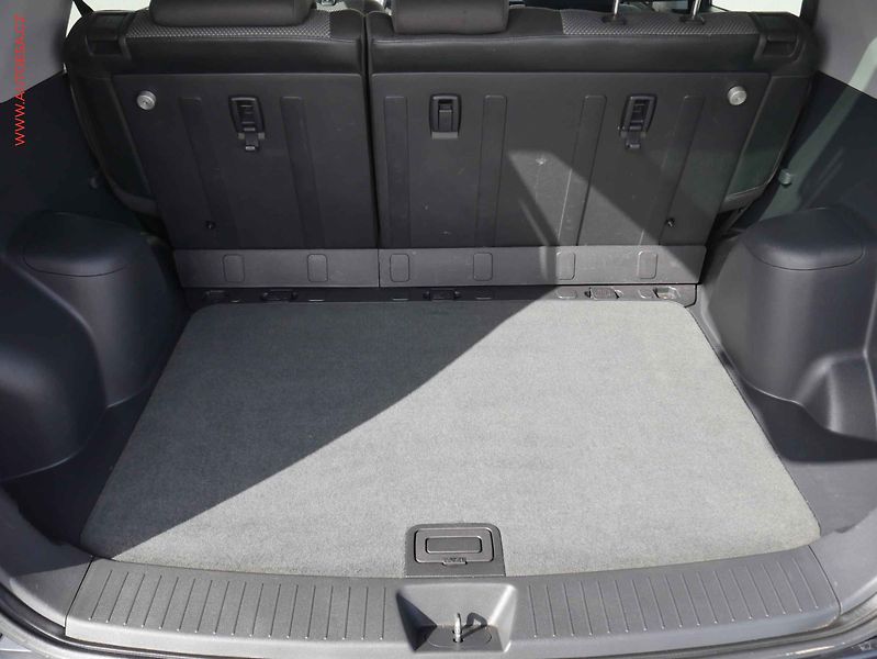 Kia Sportage (2008) 2.0i 4x4, ČR, AC, temp - fotka 7 z 15