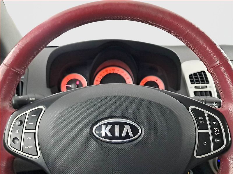 Kia Ceed (2010) 1.6 CRDi, po STK, v provozu - fotka 16 z 16