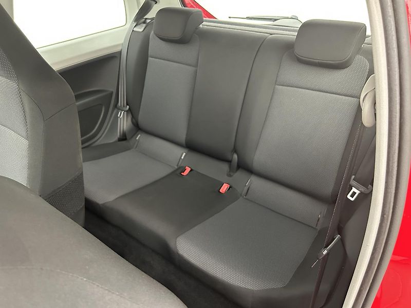 Škoda Citigo 1.0 MPI Ambition Plus - fotka 17 z 23