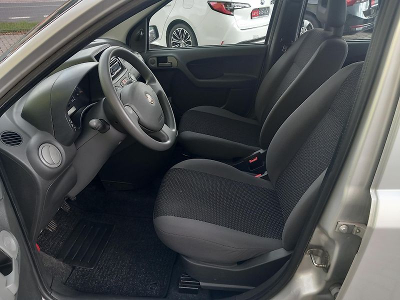 Fiat Panda (2009) 1,1i40kw   86t.KM , NOVÁ STK   - fotka 9 z 28