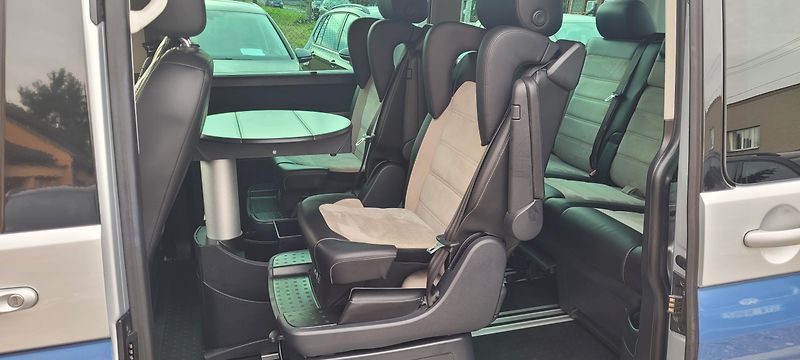 Volkswagen Multivan (2017) T6 2,0TDi 150kW DSG 4×4 7.mist - fotka 12 z 51