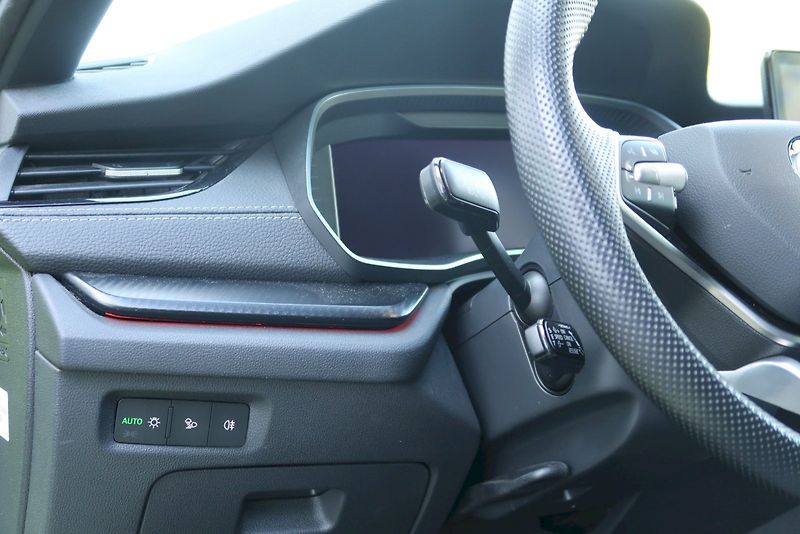 Škoda Octavia (2024) Sportline 1.5 TSI 110 kW  DSG - fotka 19 z 28