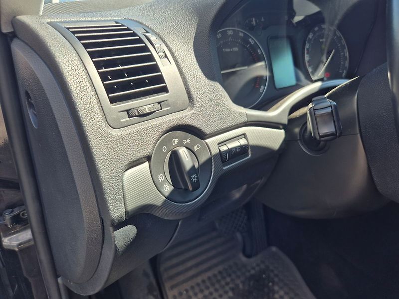 Škoda Octavia 2.0TDi 103kW AUTOMAT, nová STK - fotka 19 z 25