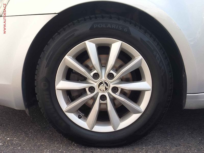 Škoda Octavia (2017) 1.6 TDi, ČR, DSG - fotka 16 z 17