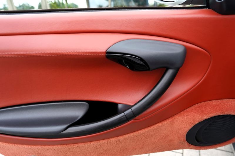 Porsche Boxster 2.5i/205PS/hardop/54.000 km !! - fotka 35 z 50