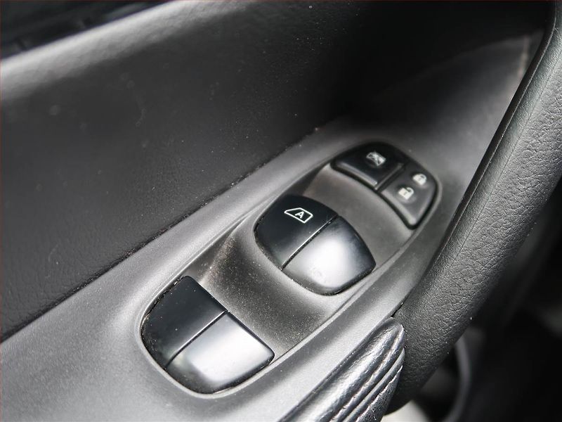 Nissan X-Trail (2014) 1.6 dCi, 4X4, Serv.kniha - fotka 16 z 18