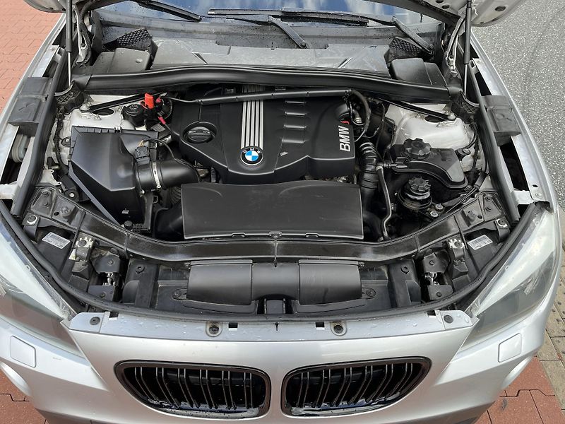 BMW X1 XDRIVE 18D - fotka 15 z 25