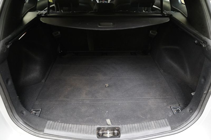 Hyundai i30 - fotka 25 z 25