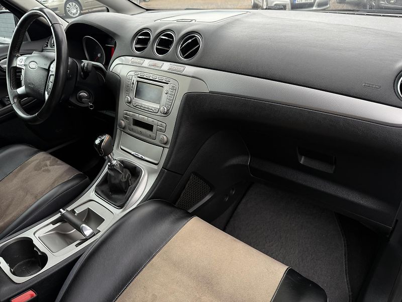 Ford S-MAX 1.8TDCi 92kW - fotka 10 z 18