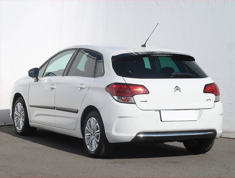 Citroën C4 (2016) 1.6 BlueHDi, nová STK - fotka 4 z 20