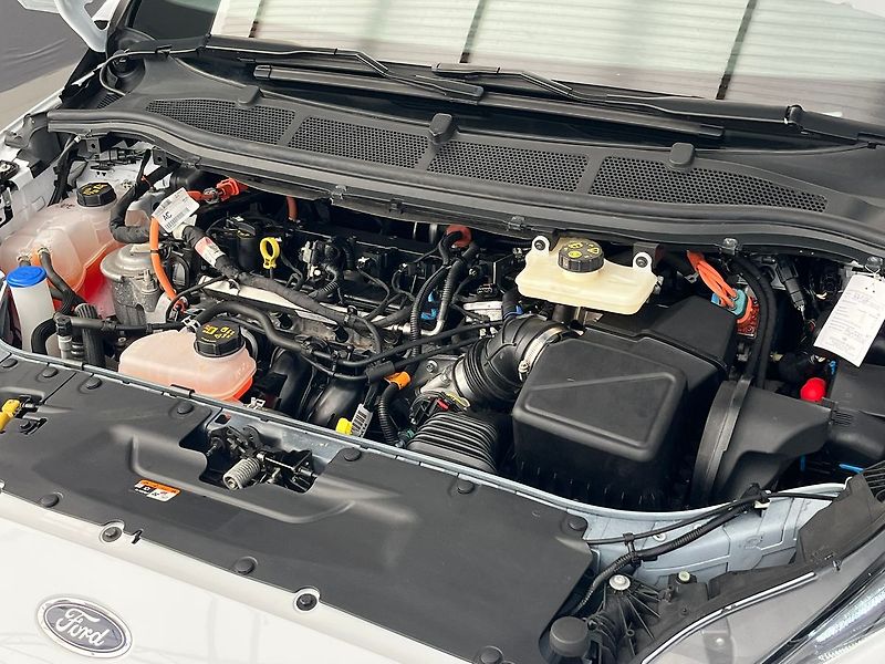 Ford S-MAX 2.5 HEV TITANIUM 7 míst - fotka 41 z 70