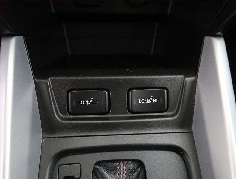 Suzuki Vitara (2015) Elegance 1.4 BoosterJet, 4X4 - fotka 21 z 23