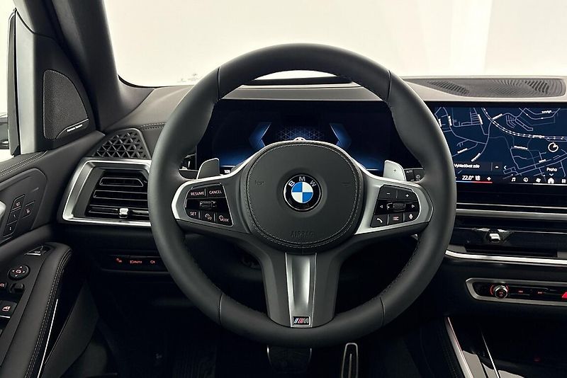 BMW X5 xDrive30d - fotka 22 z 27