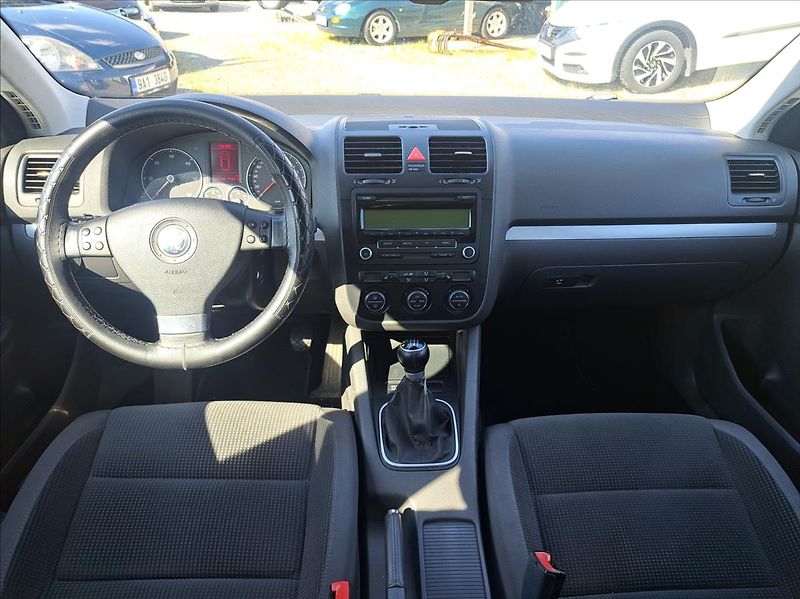 Volkswagen Golf 2,0   TDi 1MAJ*Tažné*Rozvody - fotka 10 z 34