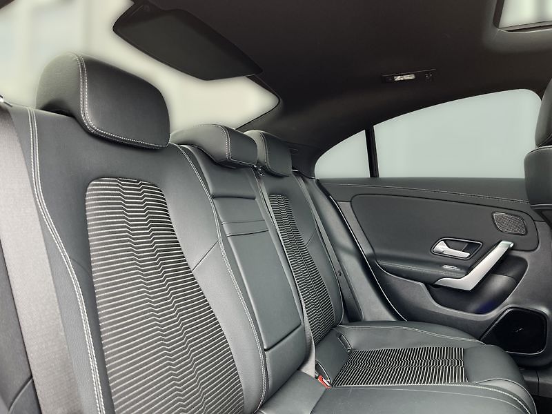 Mercedes-Benz CLA Třída 250 e kupé - fotka 17 z 18