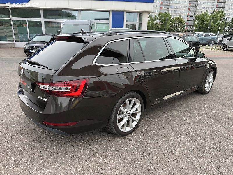 Škoda Superb 2.0 TDI 110kW - fotka 6 z 35