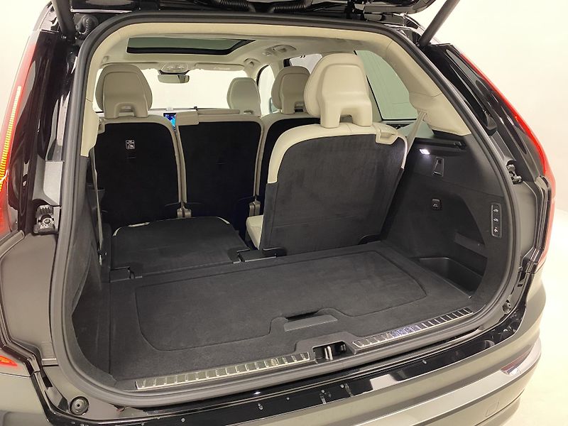 Volvo XC90 T8 AWD RECHARGE ULTRA BRIGHT - fotka 8 z 72
