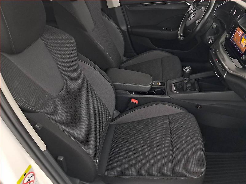 Škoda Octavia (2021) Ambition 2.0 TDI, Tempomat - fotka 9 z 20