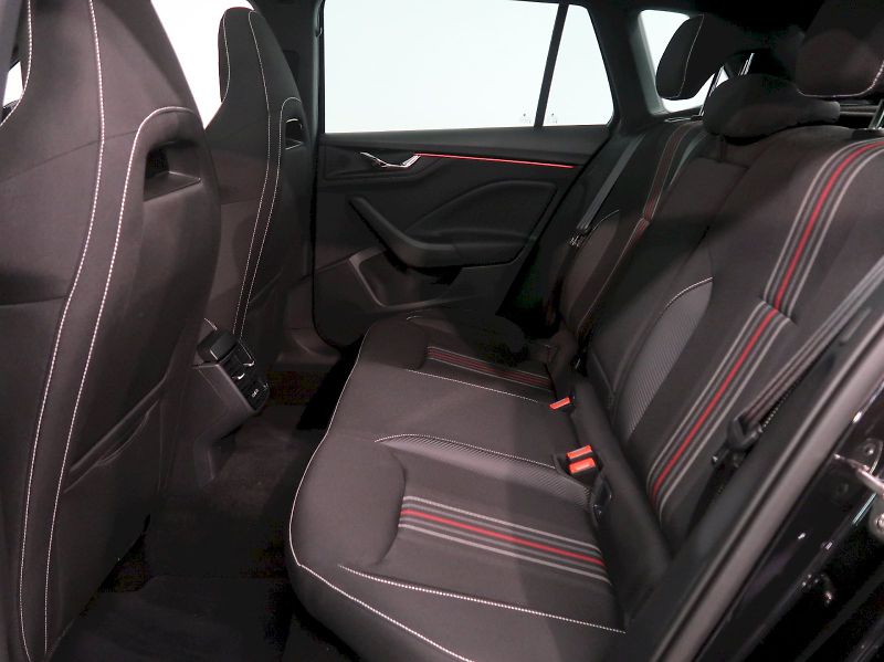 Škoda Kamiq (2025) MONTE CARLO 1.5TSI 110KW DSG - fotka 16 z 37