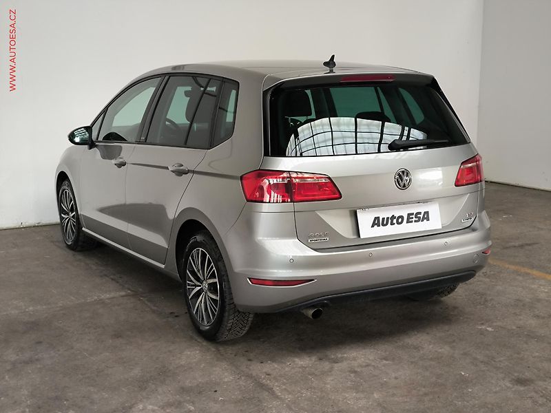 Volkswagen Golf Sportsvan (2017) 1.6TDi, DSG - fotka 4 z 17