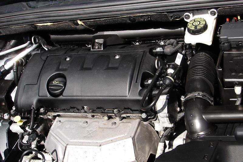Citroën C4 II. 1.6 VTi 120PS NAVI-ZADÁN!  - fotka 29 z 34