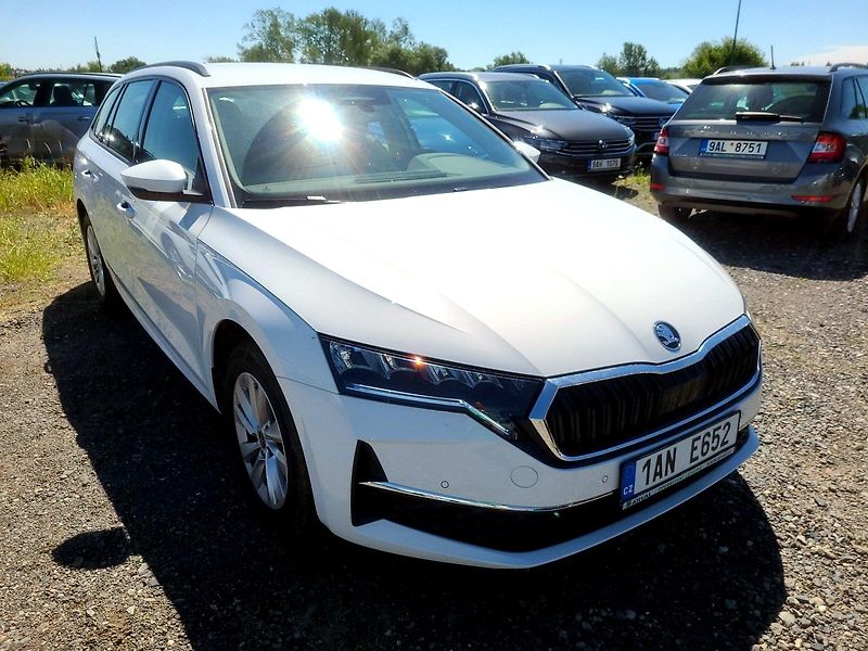 Škoda Octavia (2026) SELECTION 1,5 TSI 85 kW DSG - fotka 3 z 16