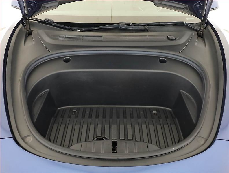 Tesla Model 3 (2021) Long Range 4WD 74kWh - fotka 20 z 23