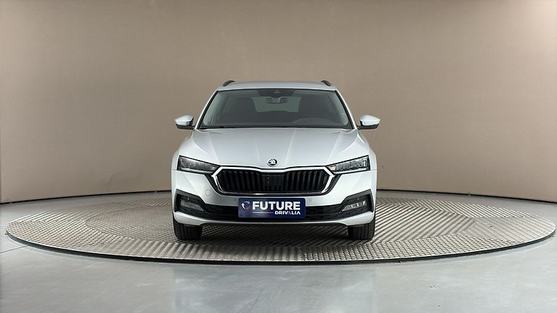 Škoda Octavia 2.0 TDI Ambition Combi - fotka 3 z 24